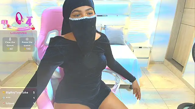 Zafira kazenn online show from March 23, 2025, 6:05 am