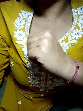 Snapshot of Mannat-222 chatting on March 18, 2025, 4:59 pm Mannat-222 online show from March 18, 2025, 4:59 pm