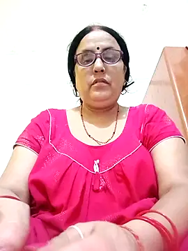 Snapshot of Kiyara8 chatting on September 20, 2025, 5:03 pm Kiyara8 online show from September 20, 2025, 5:03 pm