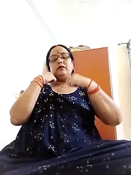 Snapshot of Kiyara8 chatting on September 29, 2025, 6:07 am Kiyara8 online show from September 29, 2025, 6:07 am