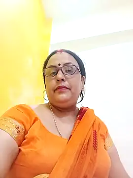 Snapshot of Kiyara8 chatting on October 23, 2025, 5:18 am Kiyara8 online show from October 23, 2025, 5:18 am