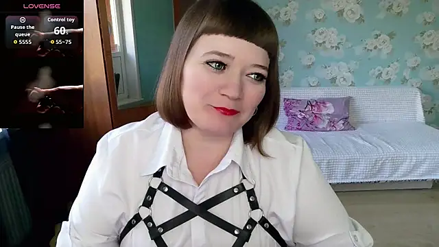 Snapshot of LizaMilfa chatting on September 15, 2025, 10:48 am LizaMilfa online show from September 15, 2025, 10:48 am