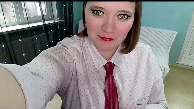 Snapshot of LizaMilfa chatting on November 1, 2025, 9:22 am LizaMilfa online show from November 1, 2025, 9:22 am