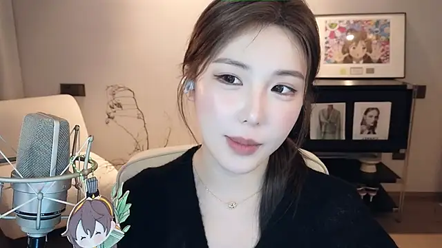 Ginny-bb online show from February 17, 2025, 5:21 pm