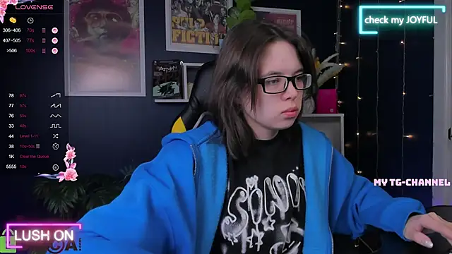 Snapshot of Chio_Mio chatting on September 27, 2025, 2:05 am Chio Mio online show from September 27, 2025, 2:05 am