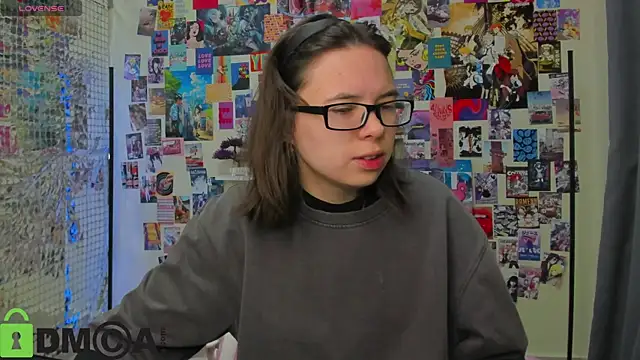 Snapshot of Chio_Mio chatting on October 18, 2025, 2:14 am Chio Mio online show from October 18, 2025, 2:14 am