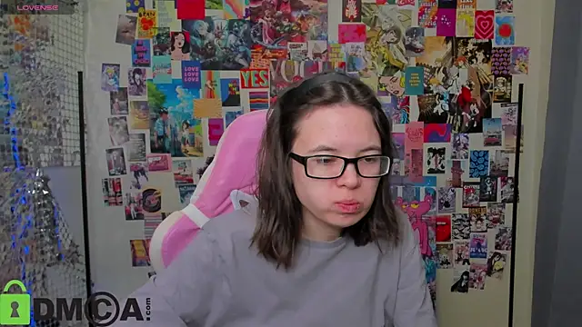 Snapshot of Chio_Mio chatting on November 3, 2025, 1:51 am Chio Mio online show from November 3, 2025, 1:51 am