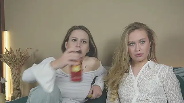 girlstirp online show from February 12, 2025, 10:03 am
