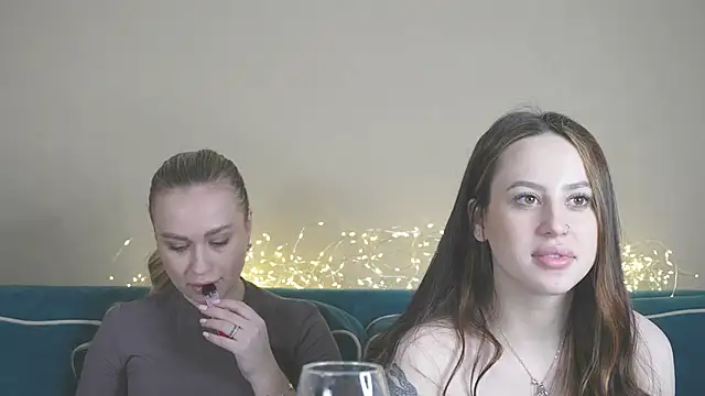girlstirp online show from February 28, 2025, 10:30 am