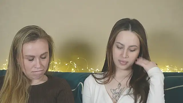 girlstirp online show from March 1, 2025, 12:23 pm