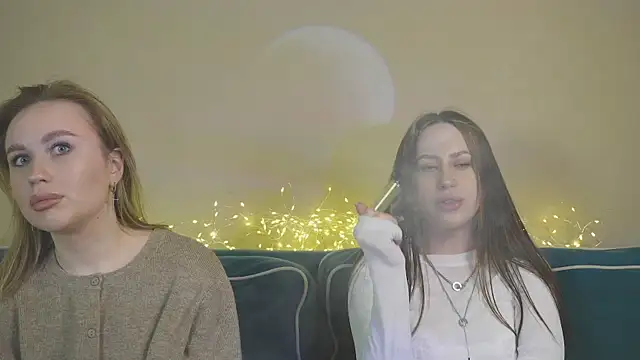 girlstirp online show from March 12, 2025, 8:30 am