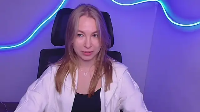 Snapshot of Dana_flowers chatting on September 22, 2025, 5:31 am Dana flowers online show from September 22, 2025, 5:31 am