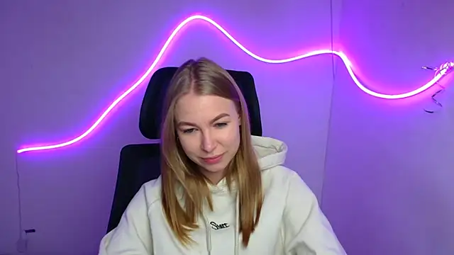 Snapshot of Dana_flowers chatting on September 26, 2025, 5:22 am Dana flowers online show from September 26, 2025, 5:22 am