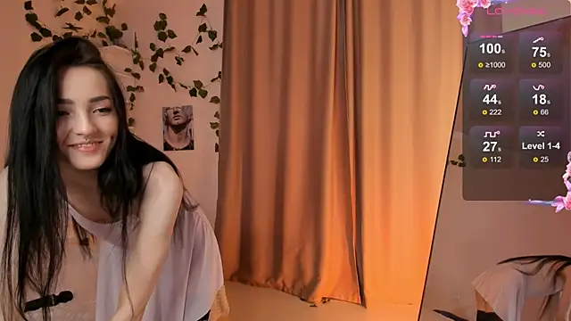 Snapshot of Bella__Faith chatting on March 5, 2025, 9:05 am Bella  Faith online show from March 5, 2025, 9:05 am