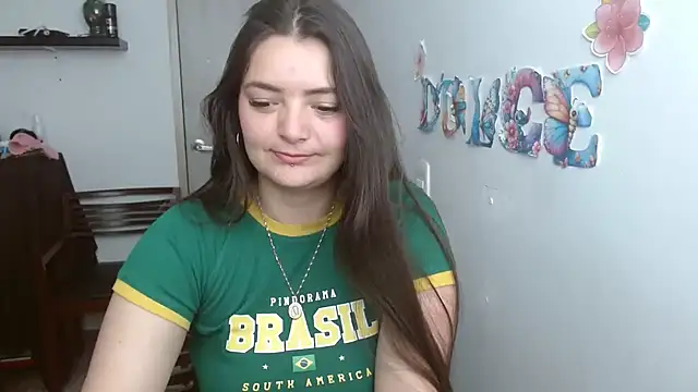 dulce  222 online show from September 8, 2025, 6:29 pm
