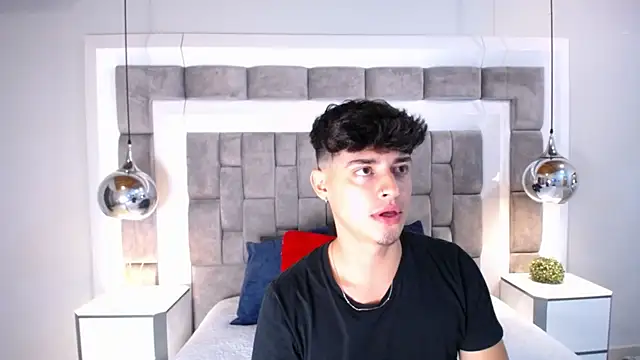DrakeCollinss online show from February 13, 2025, 7:42 pm