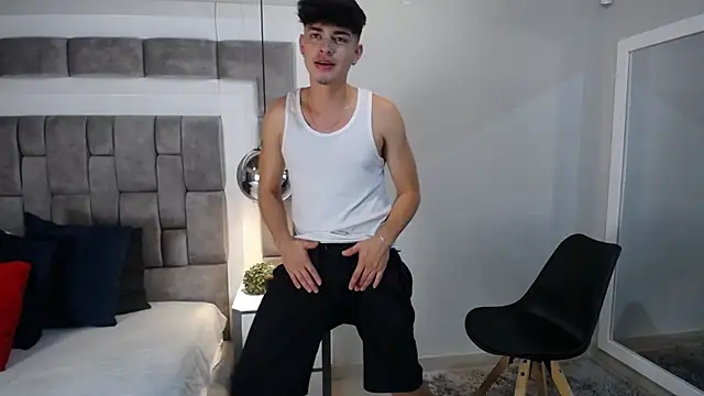 DrakeCollinss online show from February 17, 2025, 7:42 pm