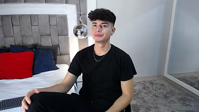 DrakeCollinss online show from February 18, 2025, 7:41 pm