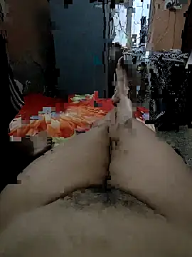 Snapshot of urrubybaby chatting on October 6, 2025, 4:43 am urrubybaby online show from October 6, 2025, 4:43 am