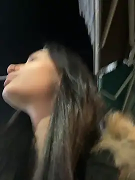 Snapshot of lunalovelee chatting on October 22, 2025, 1:44 pm lunalovelee online show from October 22, 2025, 1:44 pm