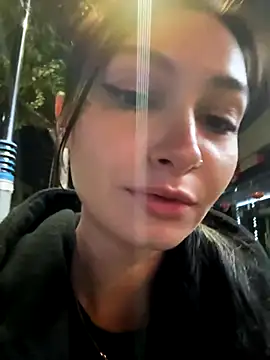 Snapshot of lunalovelee chatting on November 4, 2025, 2:16 pm lunalovelee online show from November 4, 2025, 2:16 pm