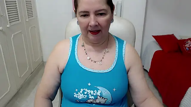 leonela 69 online show from June 25, 2026, 11:20 pm