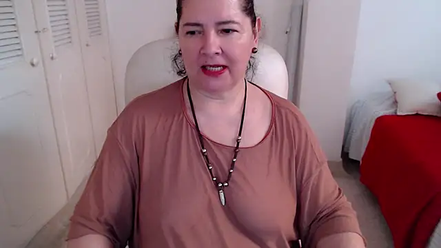 leonela 69 online show from June 27, 2026, 11:37 am