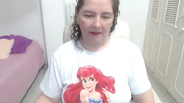 leonela 69 online show from July 9, 2026, 12:26 am