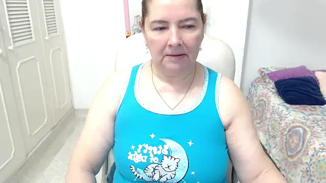 leonela 69 online show from August 3, 2026, 11:41 pm
