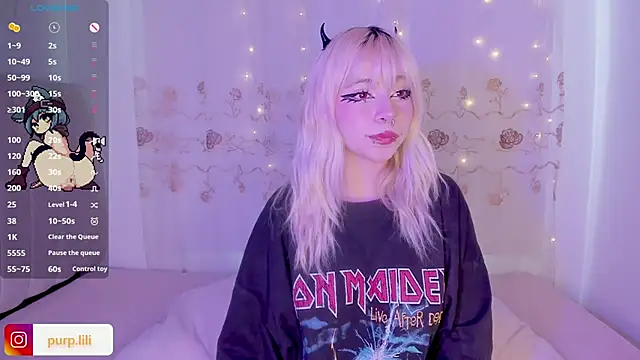 purplelilith3 online show from May 8, 2026, 5:18 pm