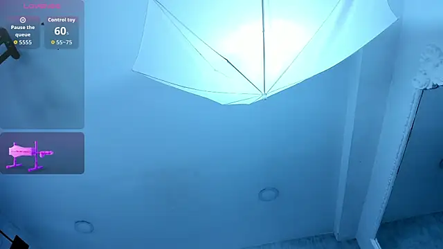 EmiliaRose  online show from October 20, 2025, 8:42 pm