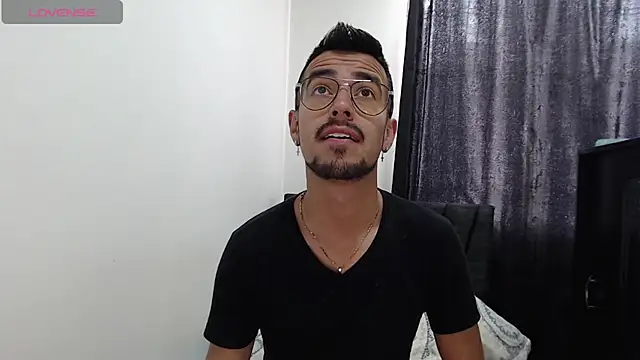 Demian val online show from March 3, 2025, 12:58 pm