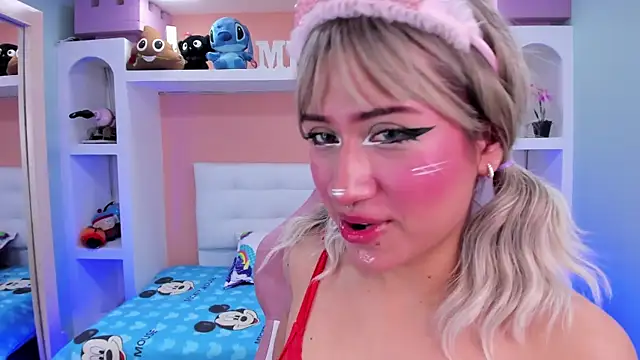 Snapshot of miss___megan chatting on October 21, 2025, 6:08 pm miss   megan online show from October 21, 2025, 6:08 pm