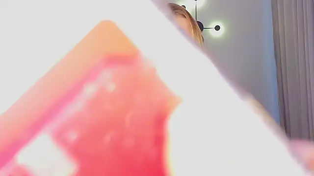 Snapshot of Caroline__Brown chatting on September 10, 2025, 2:00 am Caroline  Brown online show from September 10, 2025, 2:00 am