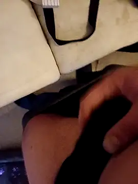 flo000031 online show from November 24, 2025, 3:12 pm