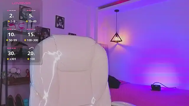 Snapshot of Miller_Vanessa_ chatting on September 20, 2025, 8:32 pm Miller Vanessa online show from September 20, 2025, 8:32 pm