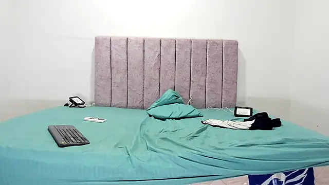 manuel rey online show from February 17, 2025, 12:54 am