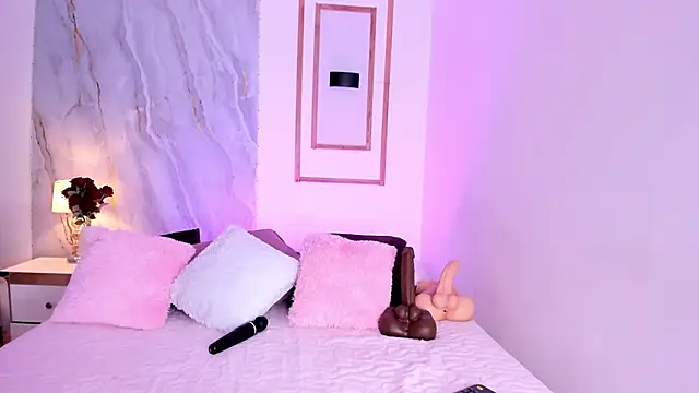 Snapshot of KylieGomeez chatting on September 24, 2025, 7:39 pm KylieGomeez online show from September 24, 2025, 7:39 pm