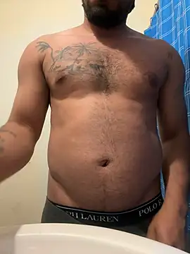 guajiro276565 online show from February 12, 2025, 12:16 am