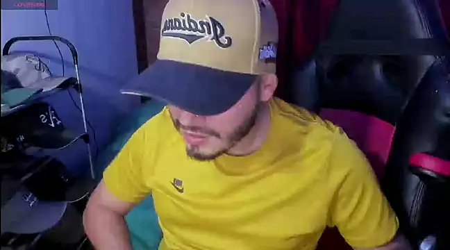 Snapshot of ragnar_lothbrok777 chatting on March 3, 2025, 11:35 pm ragnar lothbrok777 online show from March 3, 2025, 11:35 pm