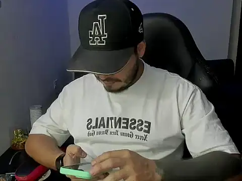 Snapshot of ragnar_lothbrok777 chatting on April 2, 2026, 3:37 am ragnar lothbrok777 online show from April 2, 2026, 3:37 am