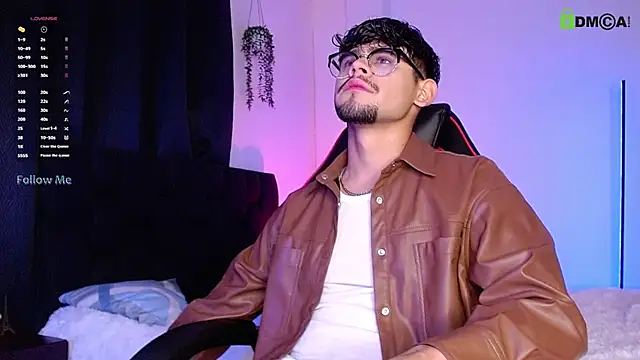 Snapshot of isaac-saenz chatting on October 12, 2025, 11:15 pm isaac-saenz online show from October 12, 2025, 11:15 pm