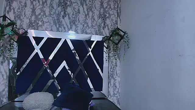 charlotte bluee online show from October 4, 2025, 6:50 pm