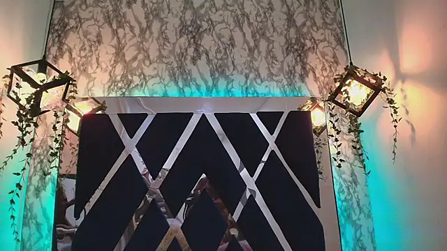 charlotte bluee online show from October 17, 2025, 7:16 pm