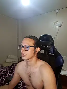 Snapshot of cholitohermoso chatting on February 16, 2025, 9:59 pm cholitohermoso online show from February 16, 2025, 9:59 pm