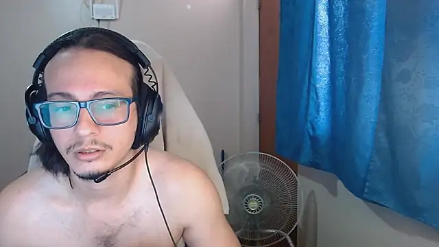 Snapshot of cholitohermoso chatting on March 8, 2025, 4:50 pm cholitohermoso online show from March 8, 2025, 4:50 pm