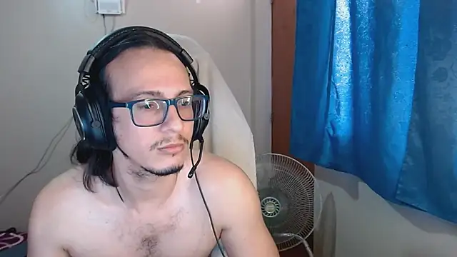 Snapshot of cholitohermoso chatting on March 8, 2025, 7:53 pm cholitohermoso online show from March 8, 2025, 7:53 pm
