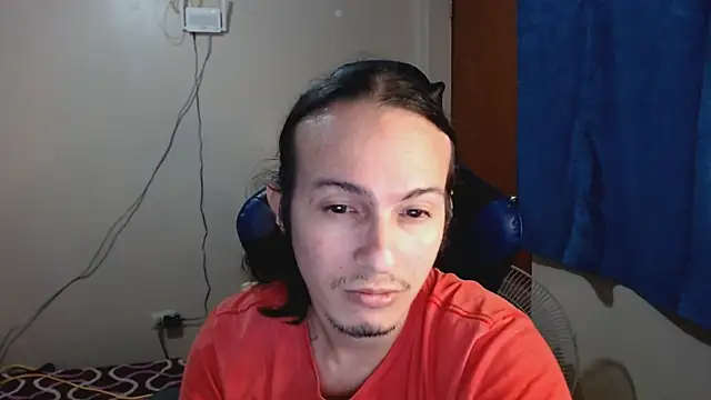 Snapshot of cholitohermoso chatting on March 23, 2025, 12:47 am cholitohermoso online show from March 23, 2025, 12:47 am