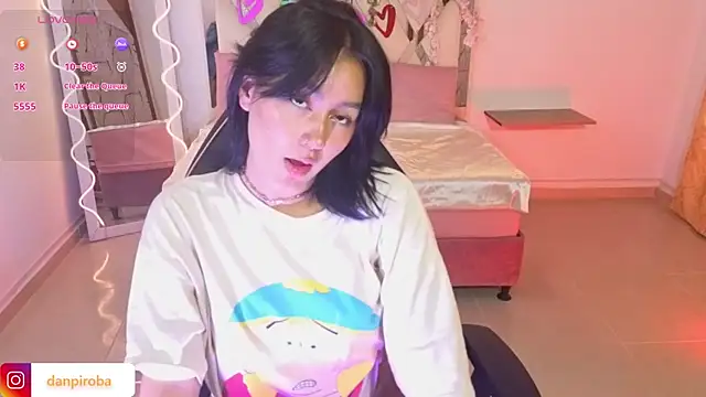 LUDO KITTY TAY online show from September 20, 2025, 3:40 am