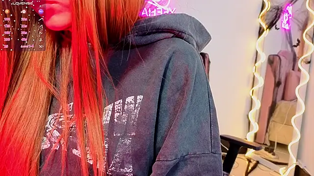 LUDO KITTY TAY online show from October 29, 2025, 3:09 am